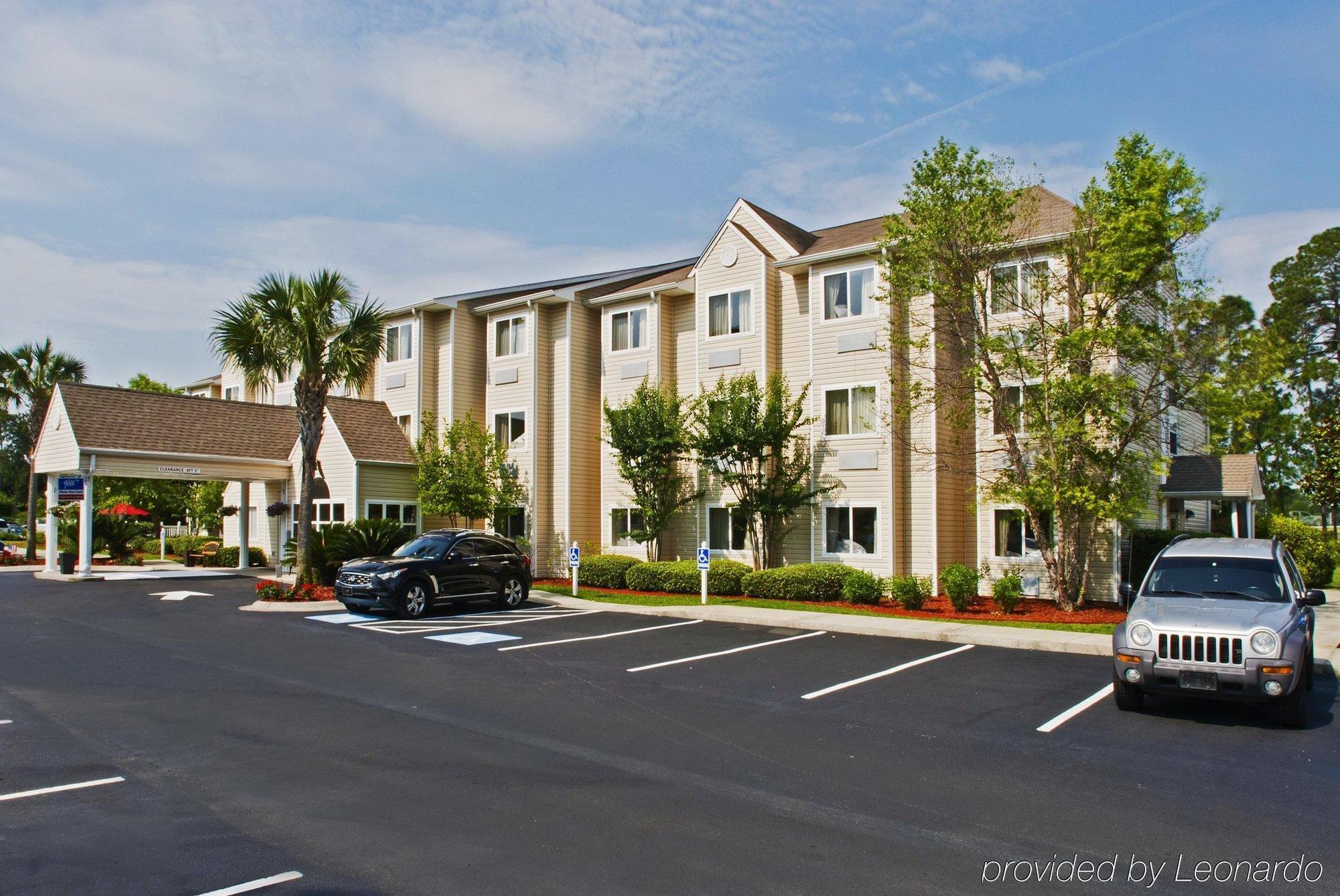 Microtel Inn & Suites By Wyndham Brunswick Exteriér fotografie